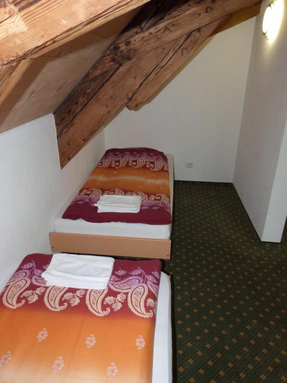 Hotel De Ville Rossiniere Bilik gambar